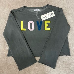 NWT WILDFOX Cropped “LOVE”SWEATSHIRT (XS) in dark gray